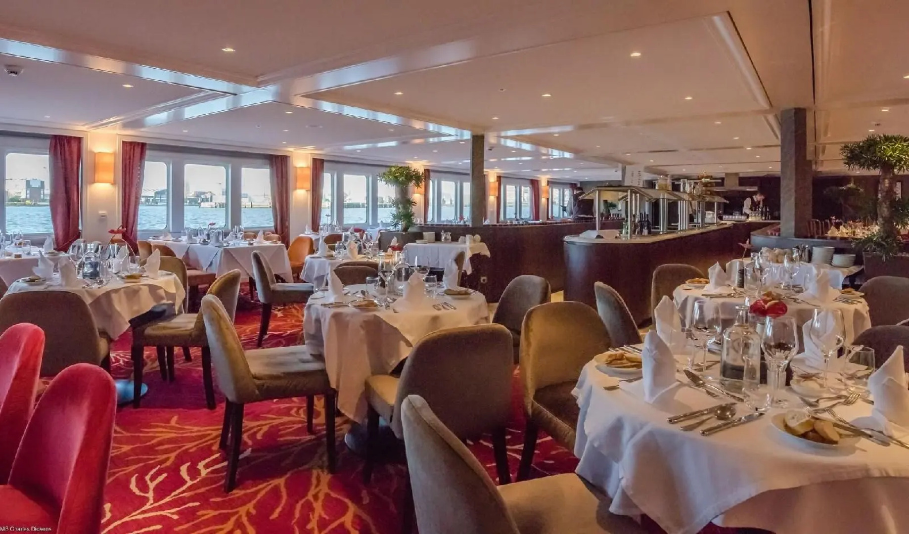 Select MS Charles Dickens - Neuss