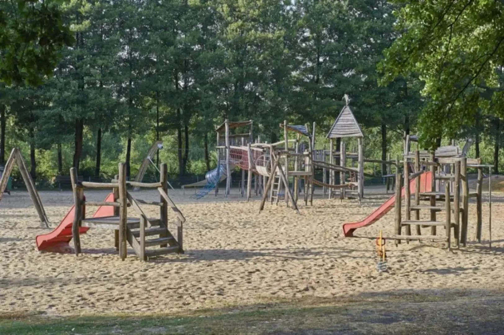 Type 6p With 2 Bedrooms and 1 Bathrooms