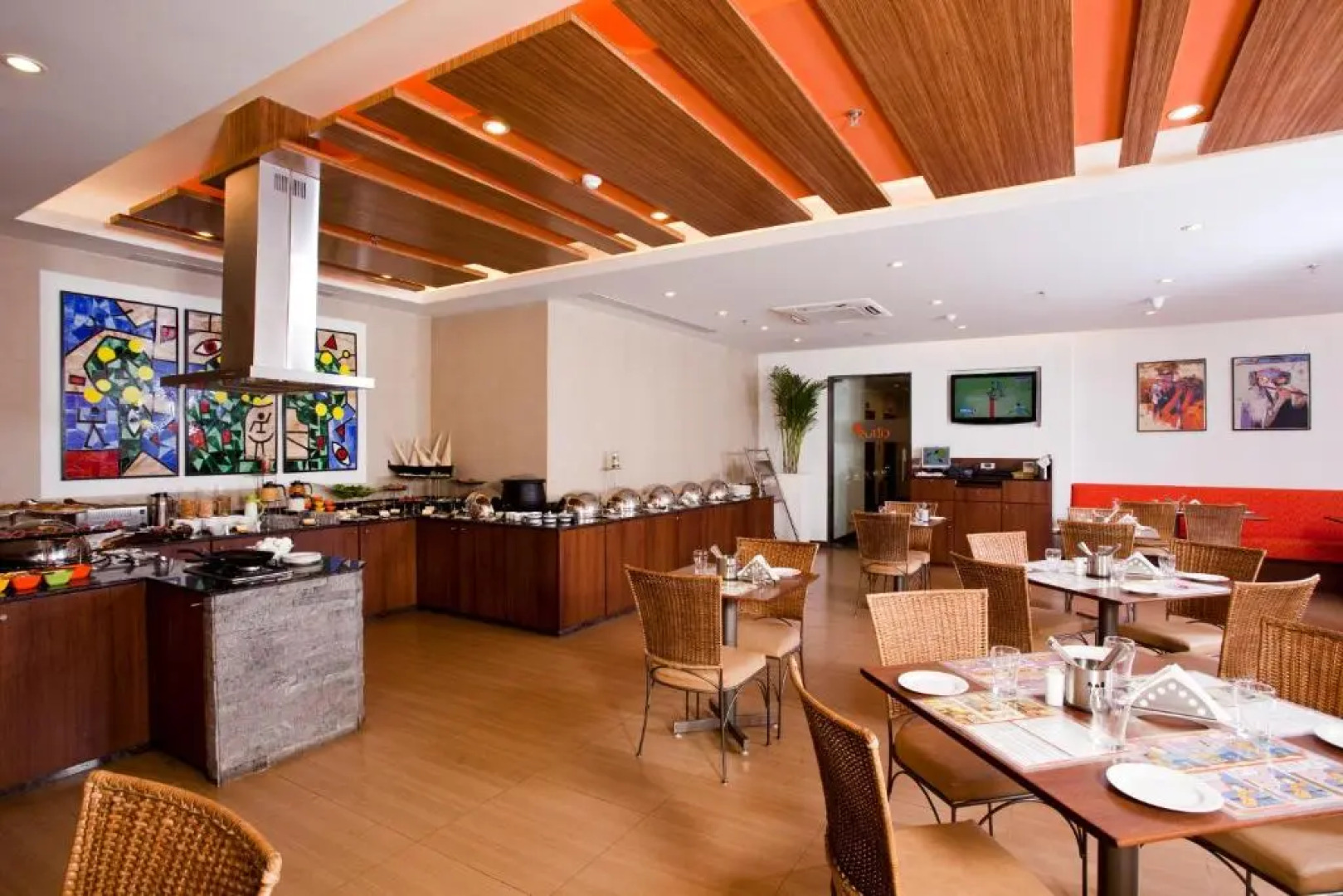 Lemon Tree Hotel, Ahmedabad