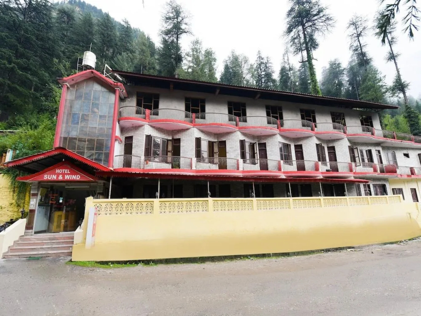 OYO 46752 Hotel Sun N Wind