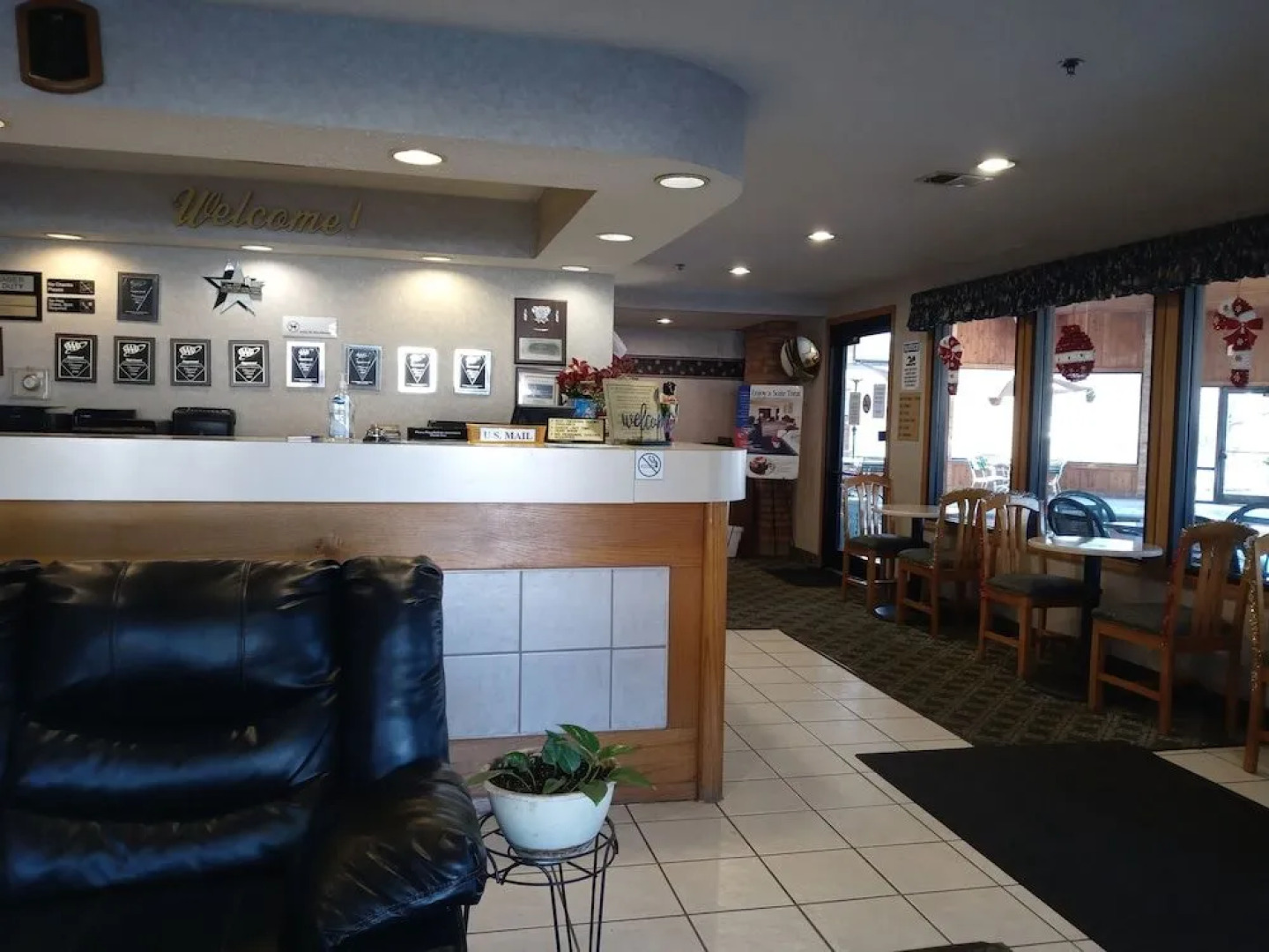 New Martinsville Inn