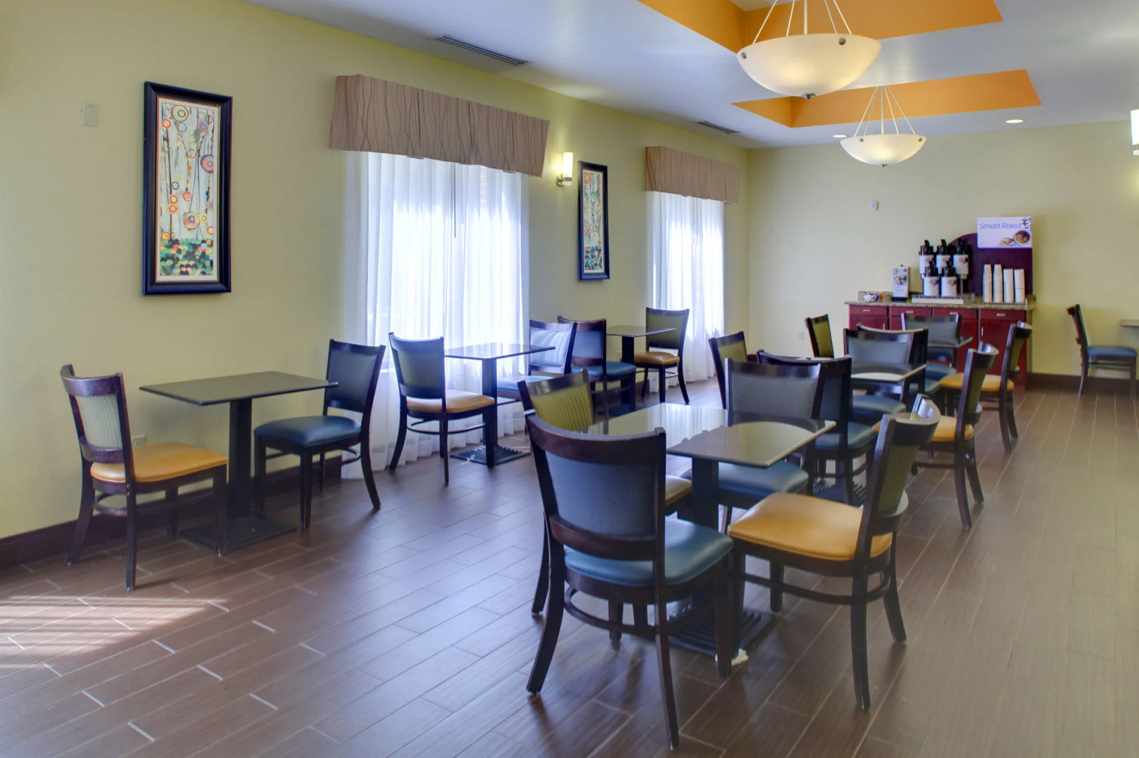 Holiday Inn Express Hotel & Suites Cross Lanes by IHG