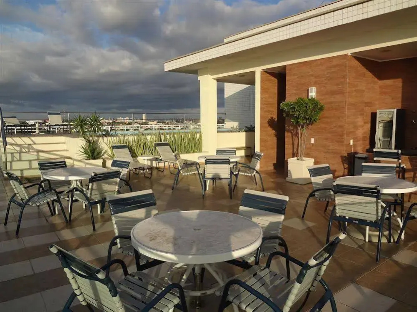 L'Authentique Cristal Hotel