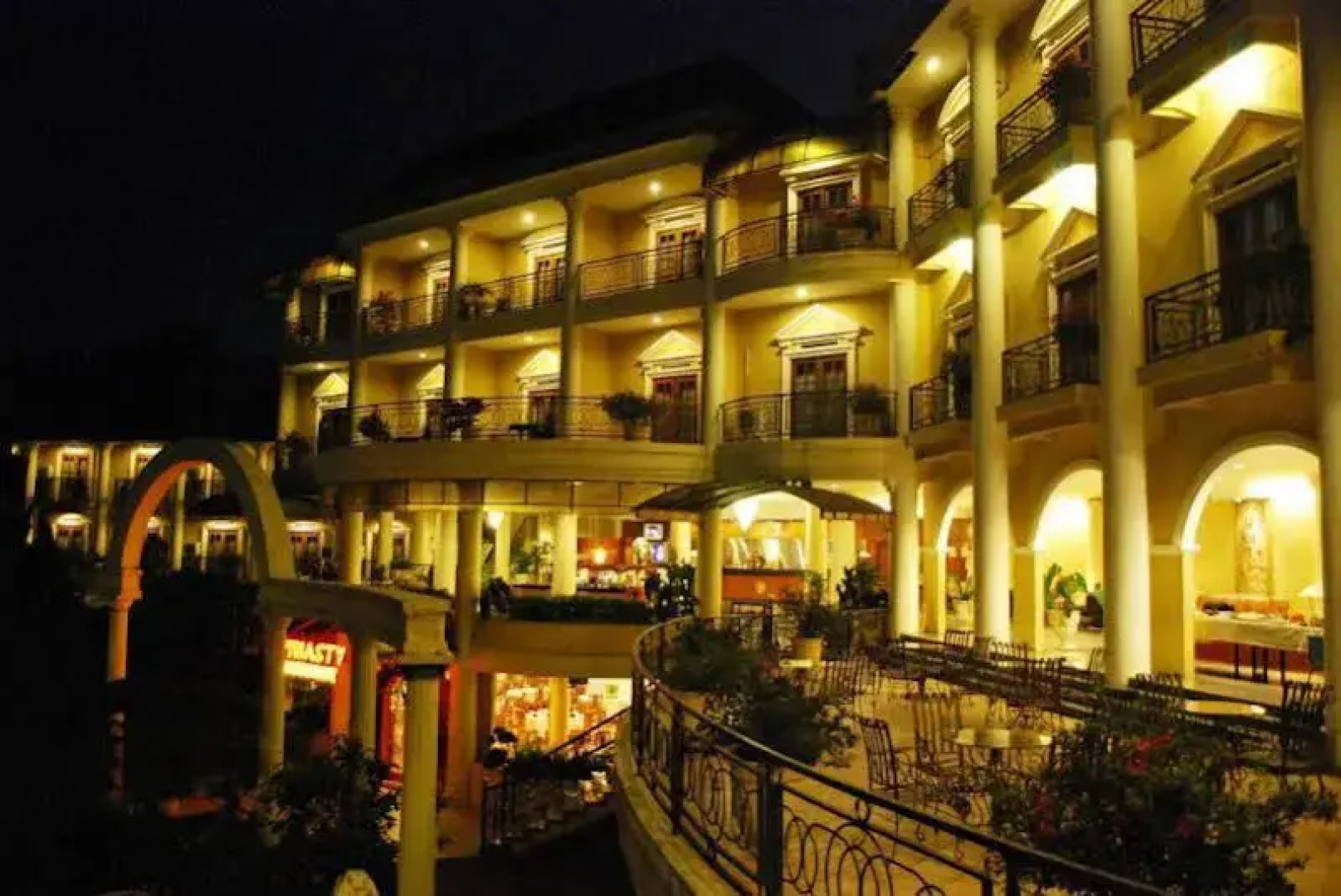 OYO 395 Tretes Raya Hotel