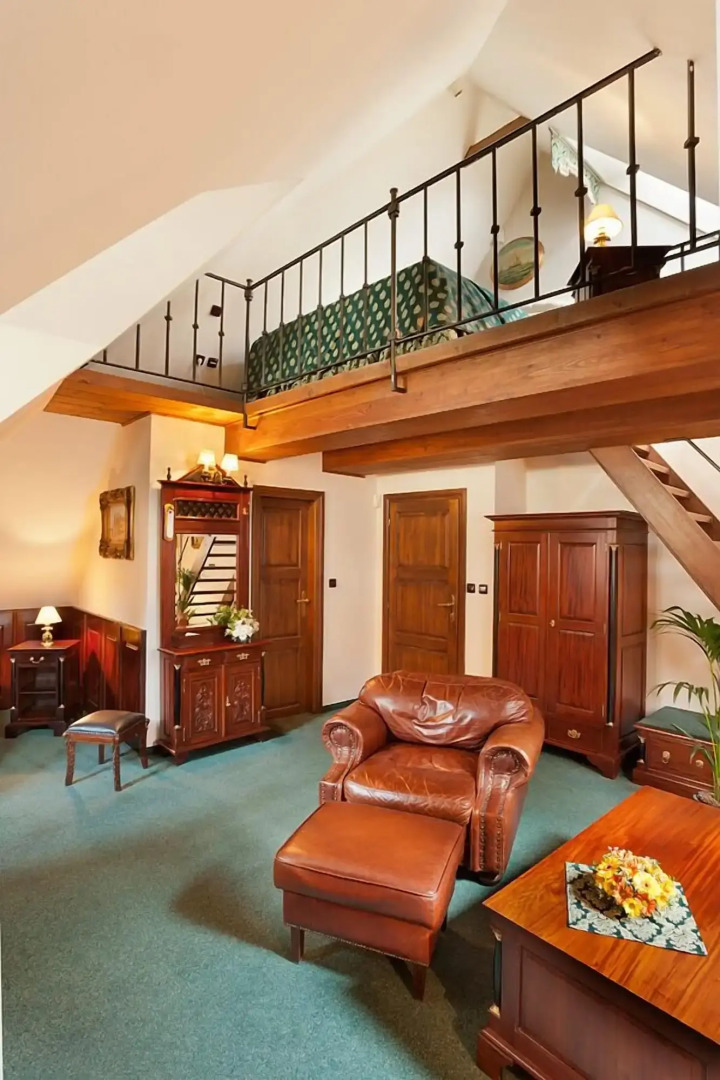 Hotel U Zlatého Stromu Prague by BHG