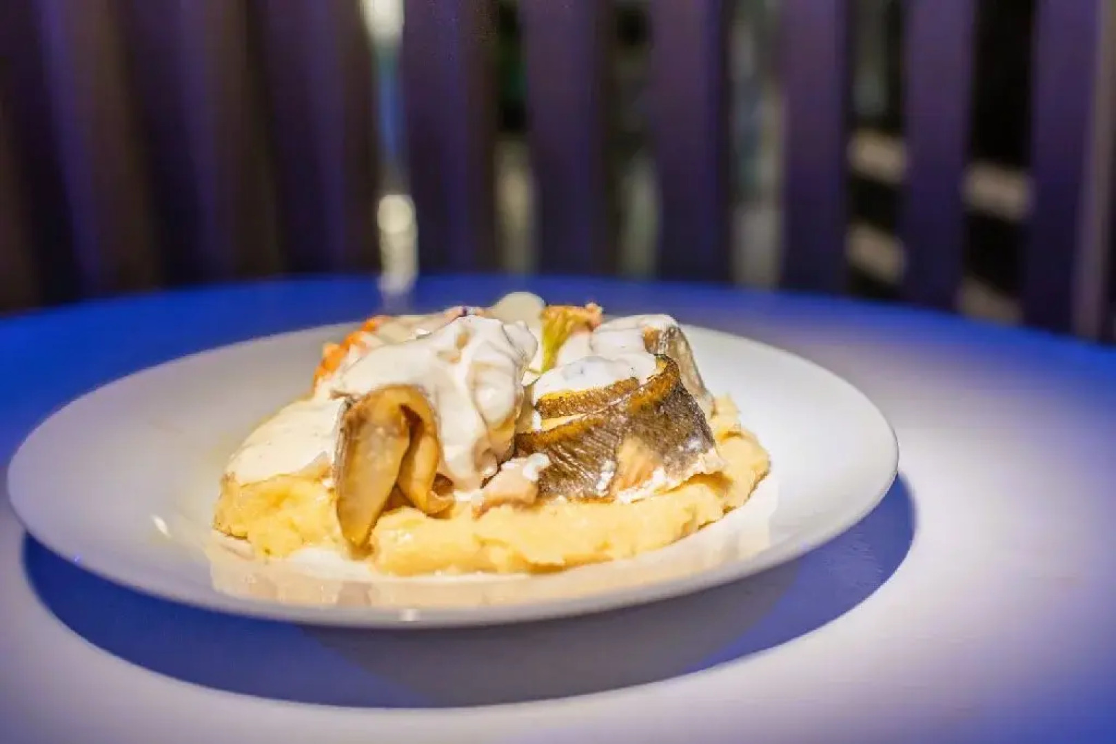 . RIVIERA 990 - Camere de Inchiriat