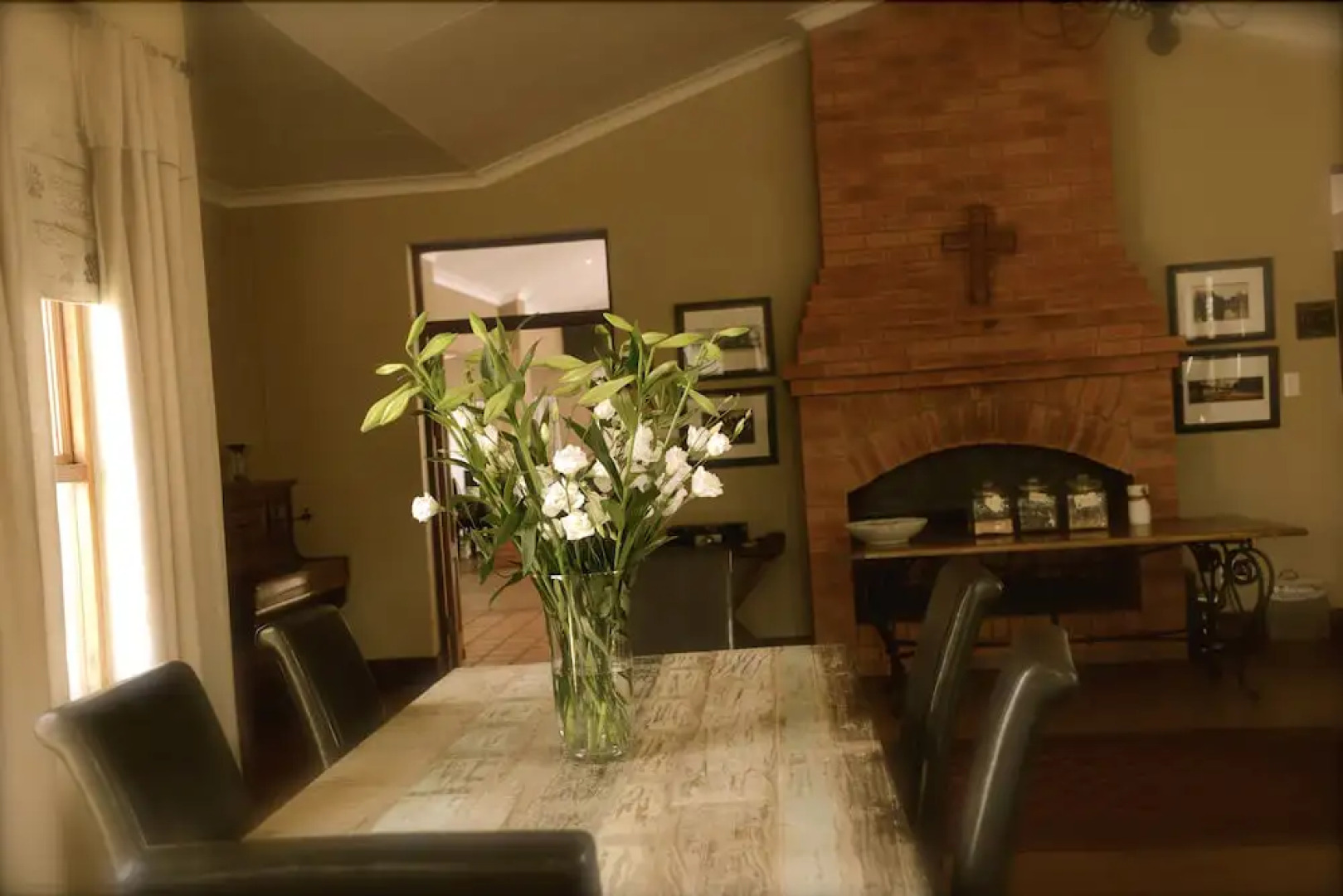 Elegant Manor Guest House