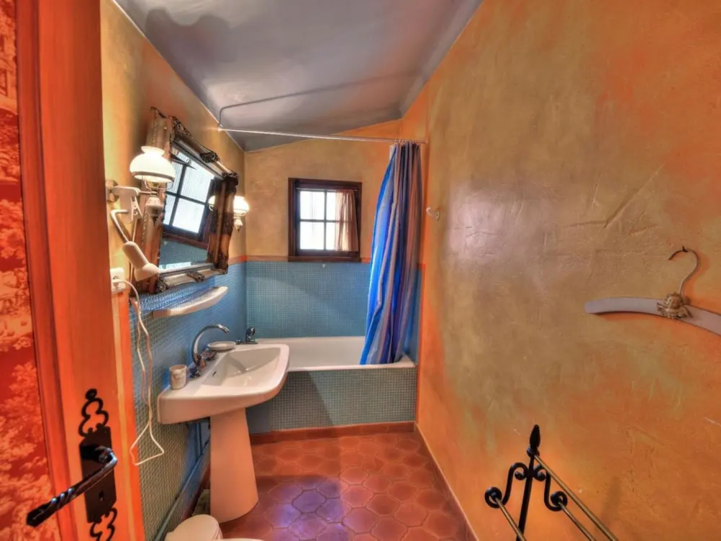 Superb Character House Near the Lovely Village of Tourtour