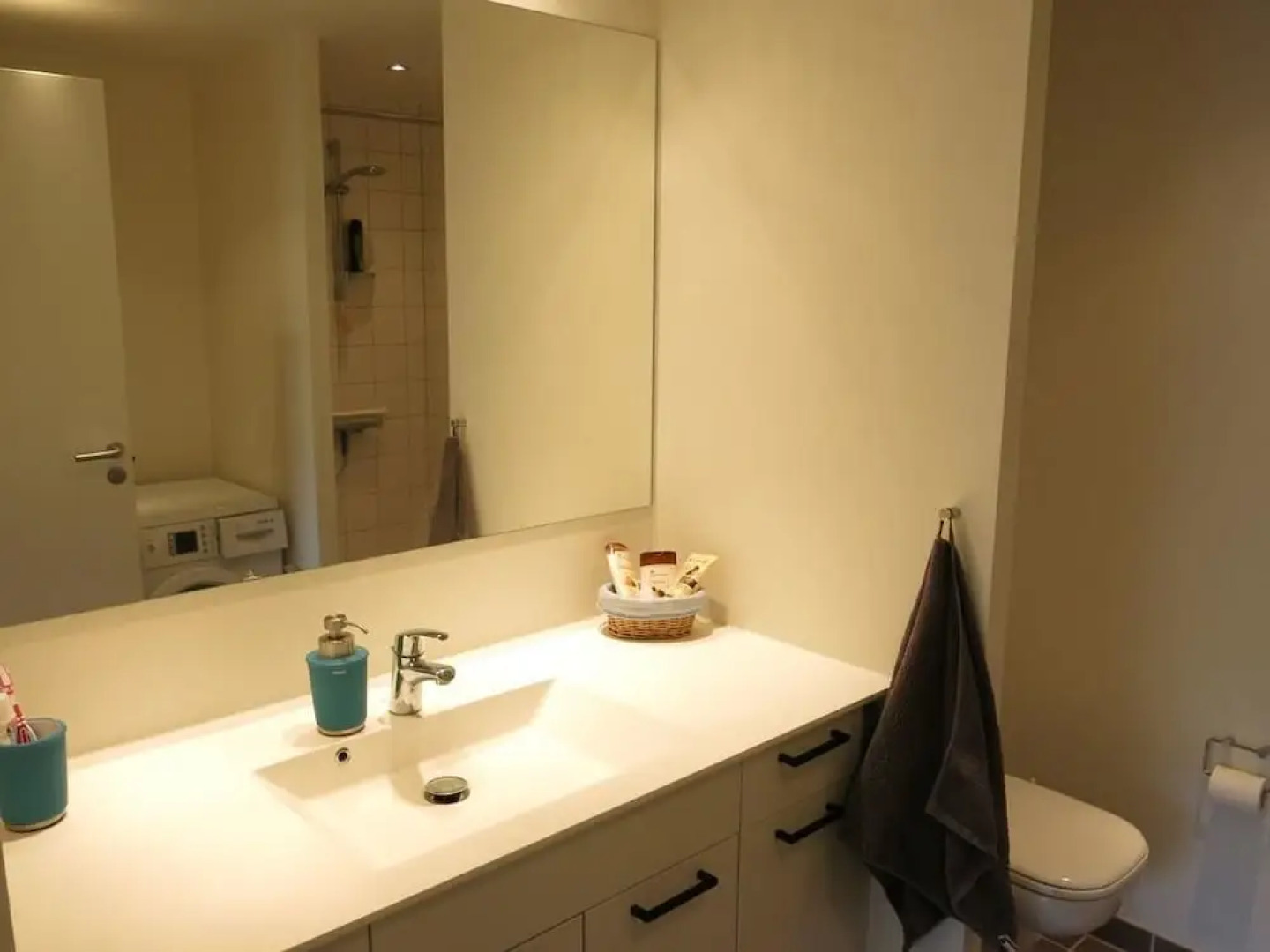 Apartment by Metro Bella Center 963-1