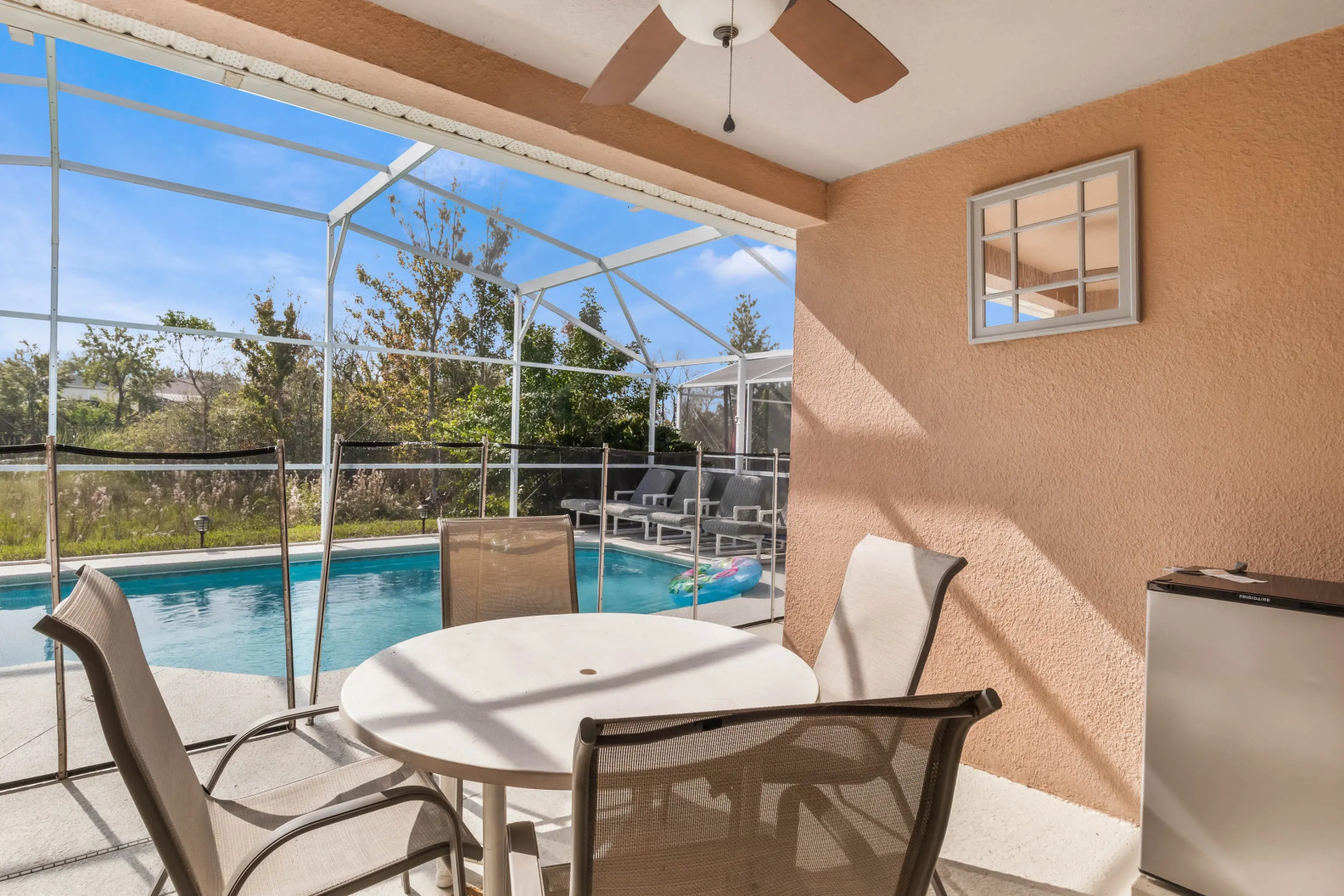 TCR1008RP - 5 beds pool home - Gated community