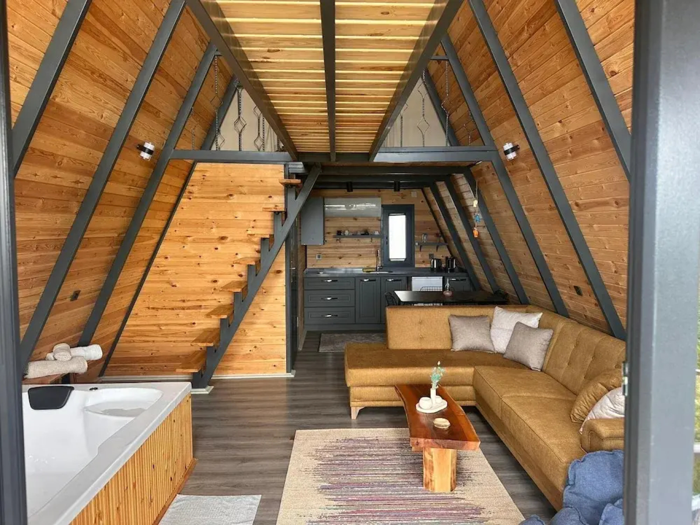 Çiçek Bungalov