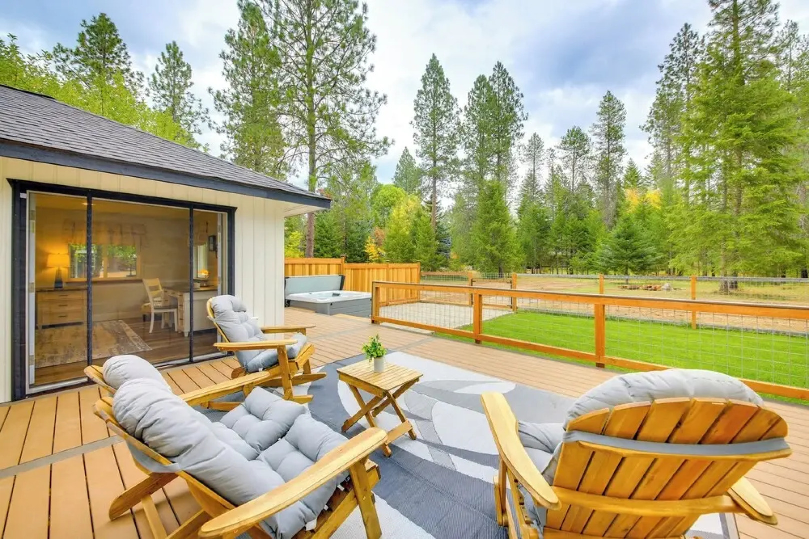 Charming Idaho Home w/ Hot Tub, Near Beaches!