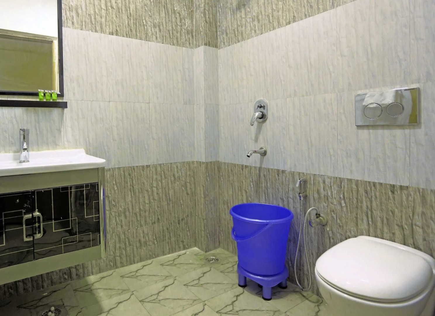 OYO 580 Hotel Airport City