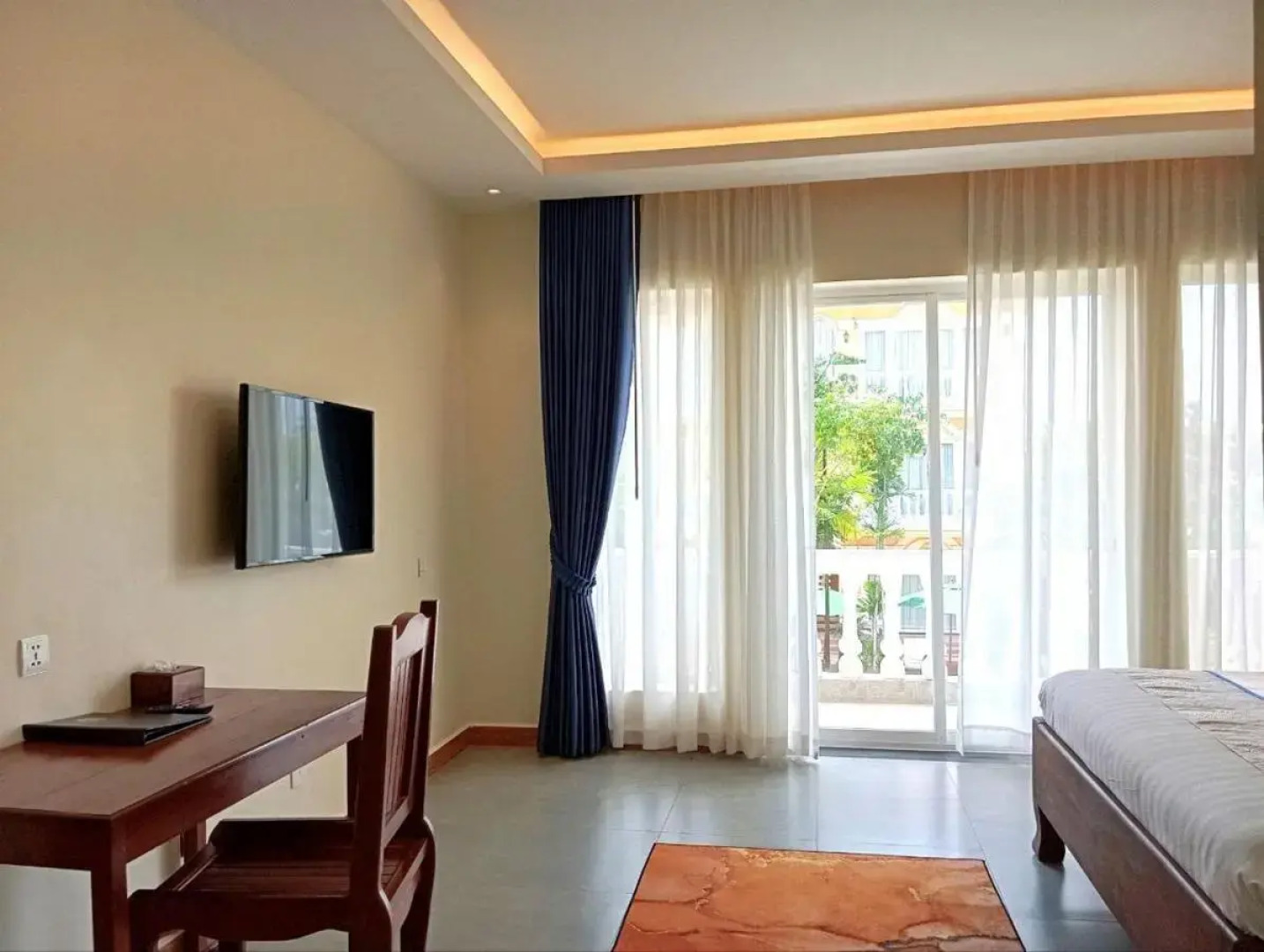 Sokchea Kampot Hotel