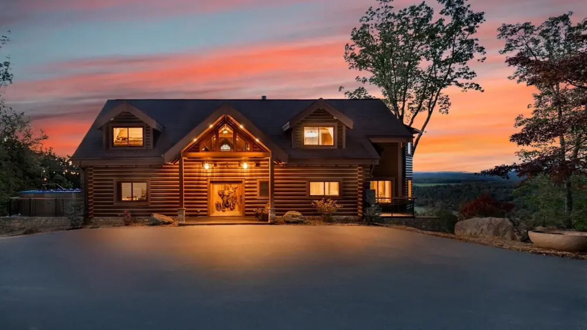 Tanglewood Mountain Lodge 8 Bedroom Residence by RedAwning