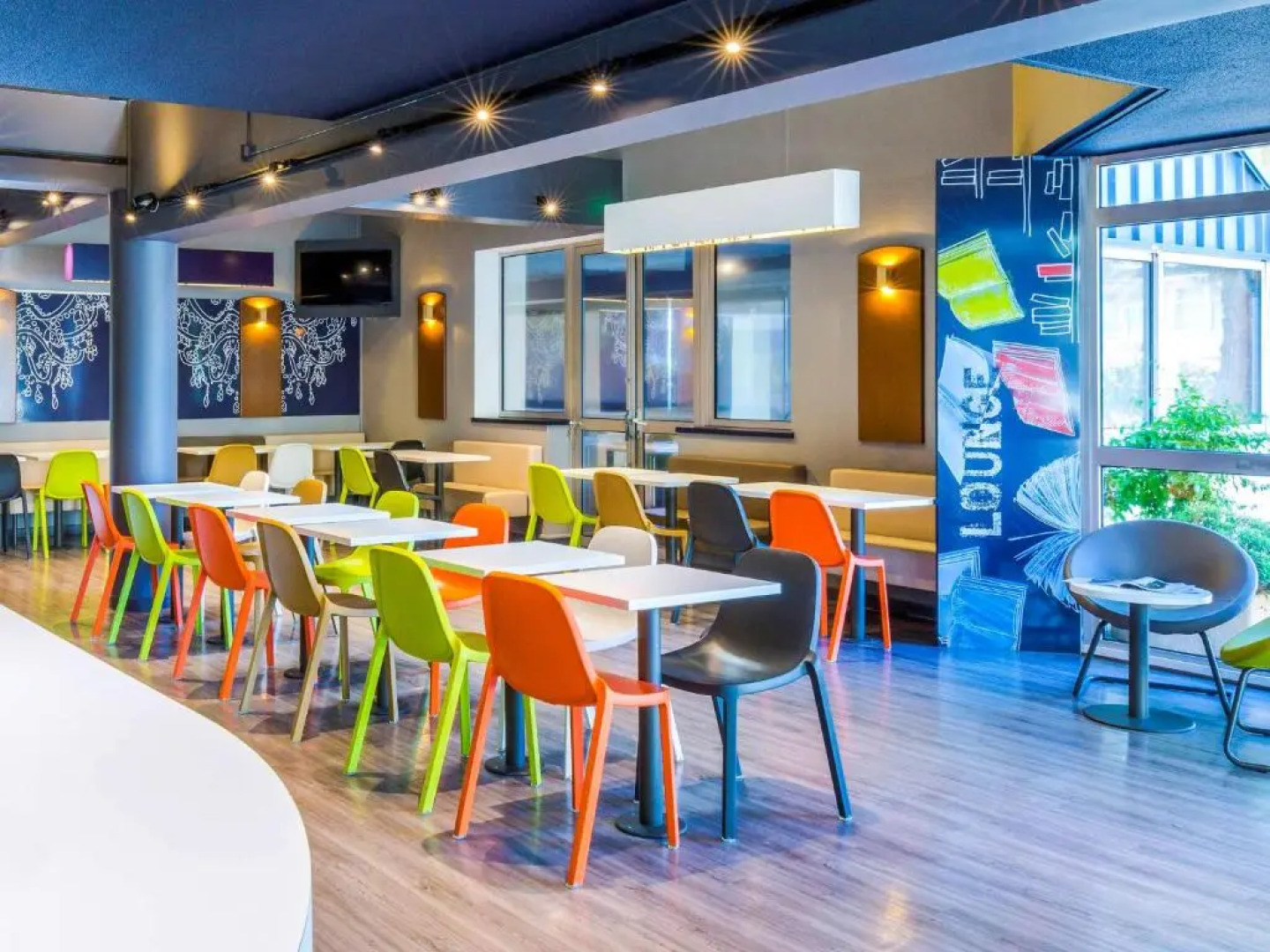 ibis budget Aubagne Les Paluds Agora