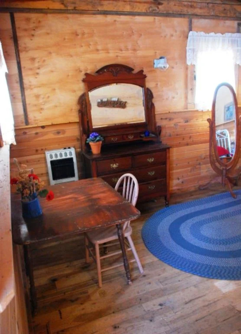 4D Longhorn Guest Ranch