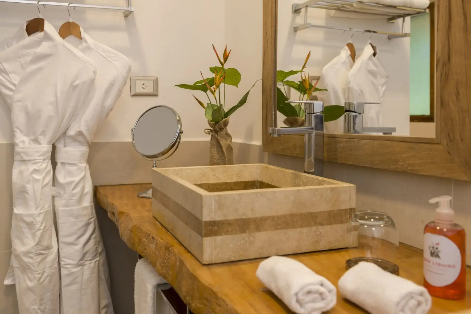 La Aldea de la Selva Lodge