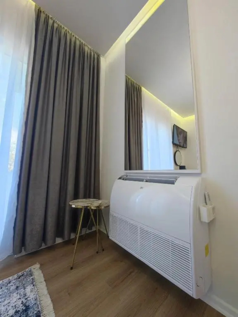 Fully equipped apartment in the city center with a lake view