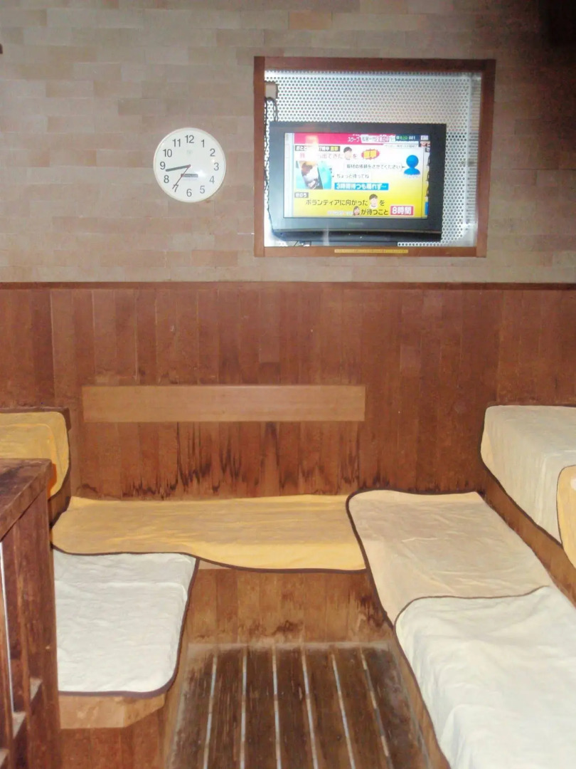 Capsule Hotel Kobe Sannomiya (Male Only)