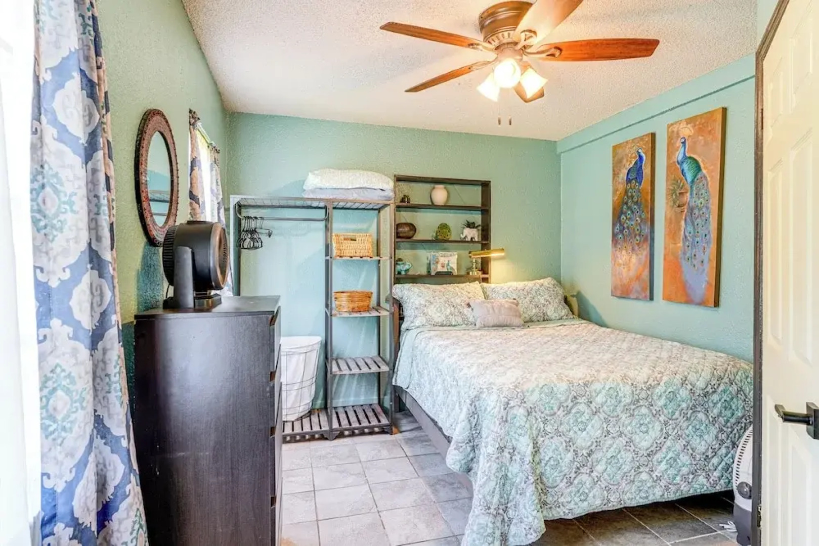 Near Tampa Attractions: Boho Bungalow on 20 Acres!