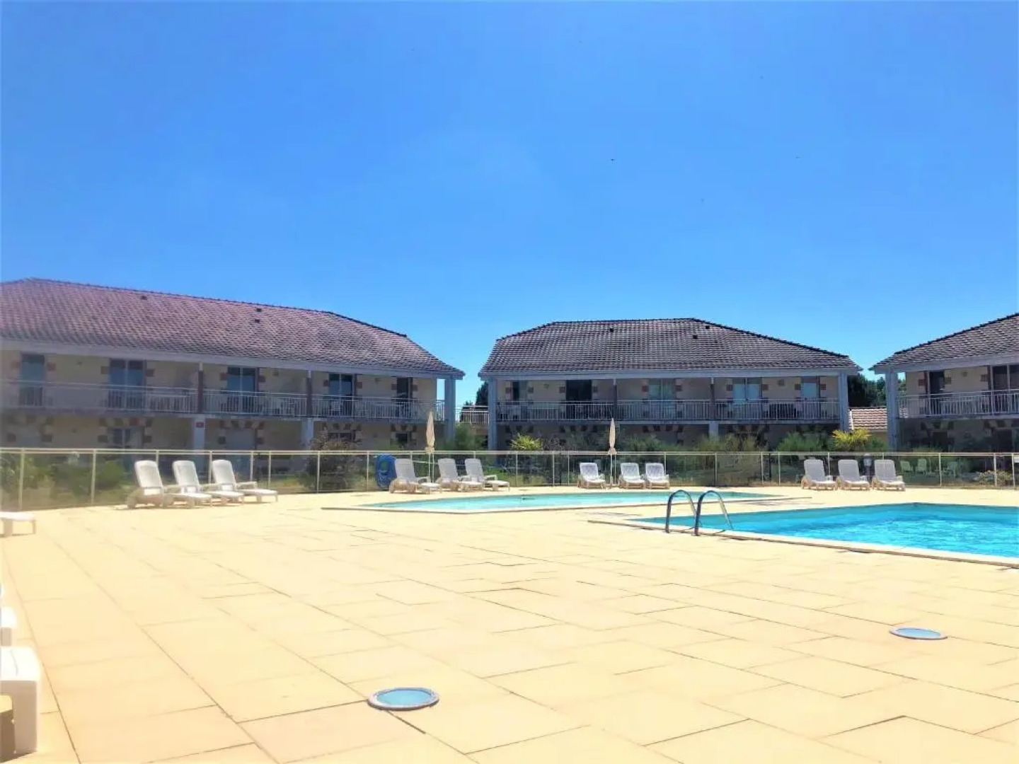 Appartement 6 personnes totalement rénové avec piscine