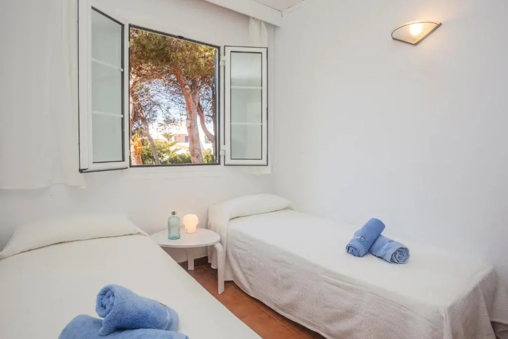 Bonito apto en Calan Bosch A9