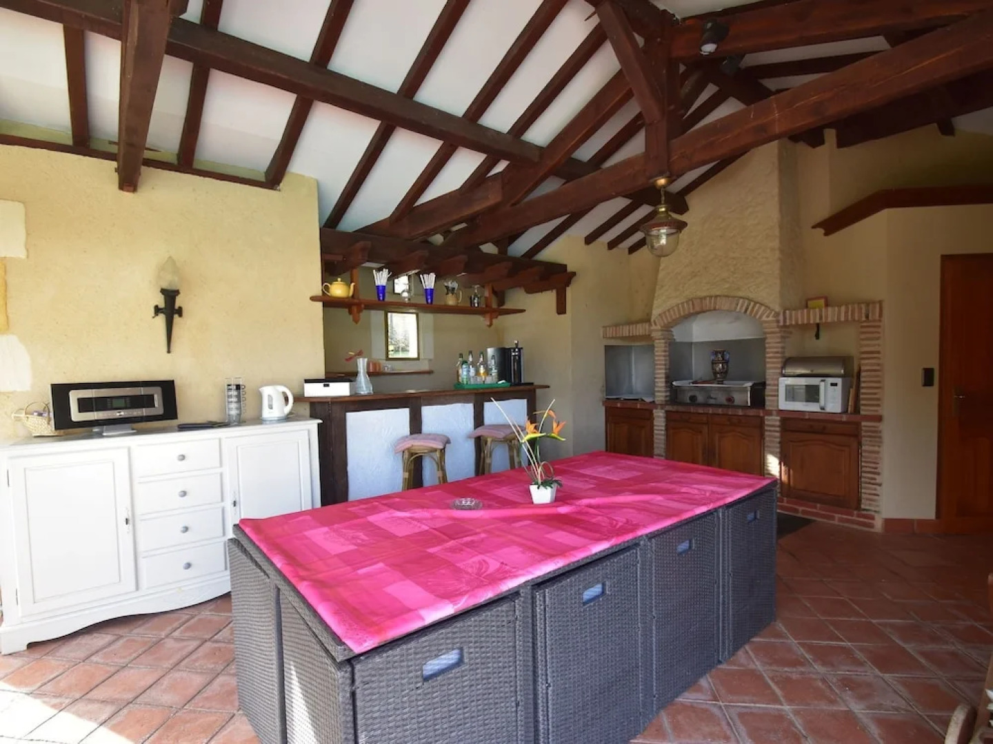 Lavish Villa on an Exclusive Estate in Liorac-sur-louyre With Pool