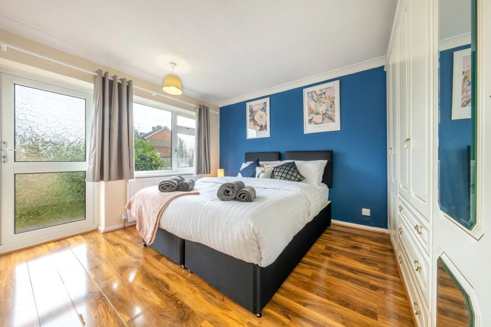 Pierocks Carver Entire House, Free Parking and Wi-fi in High Wycombe