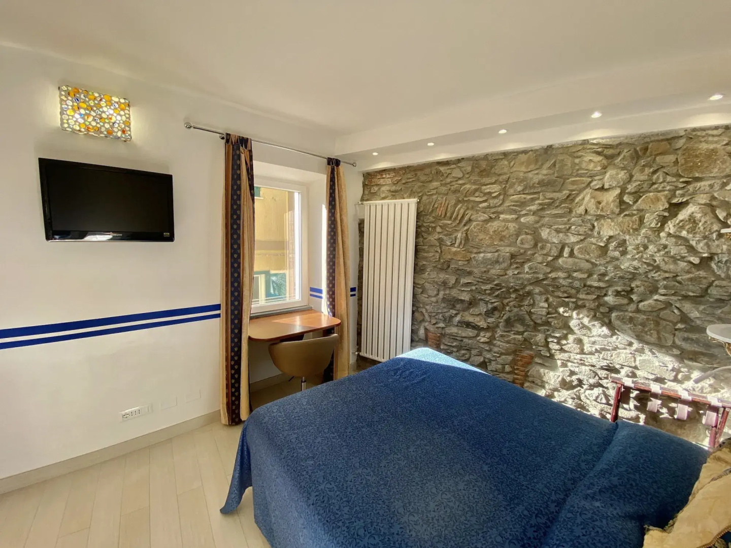 Giovanni Rooms Manarola