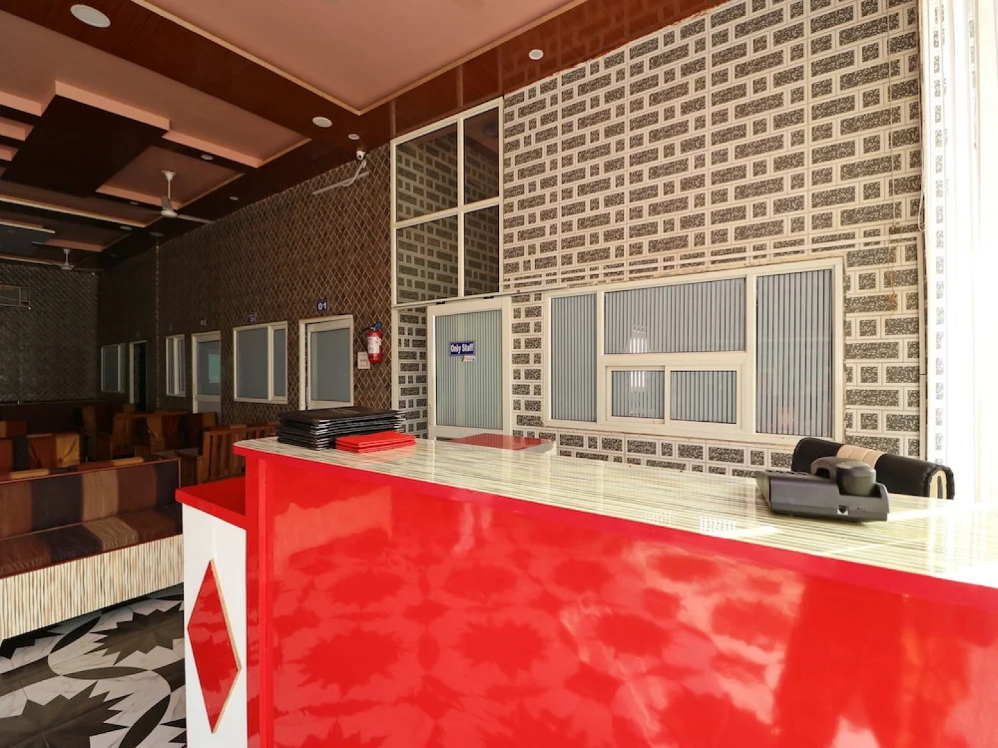 Jyoti Hotel By OYO Rooms