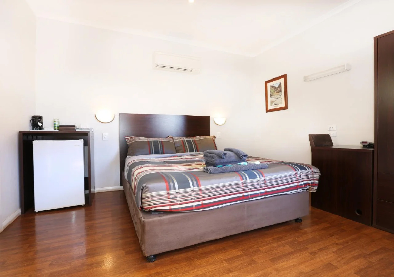 Mia Mia House in the Desert