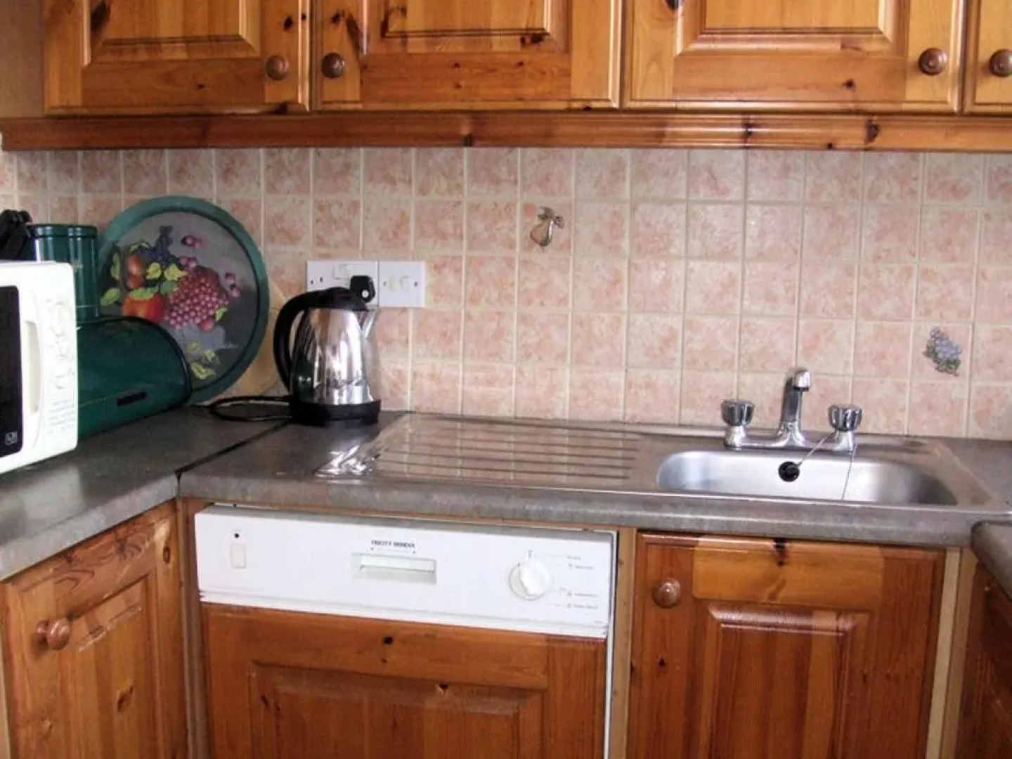 Ivy House Holiday Home