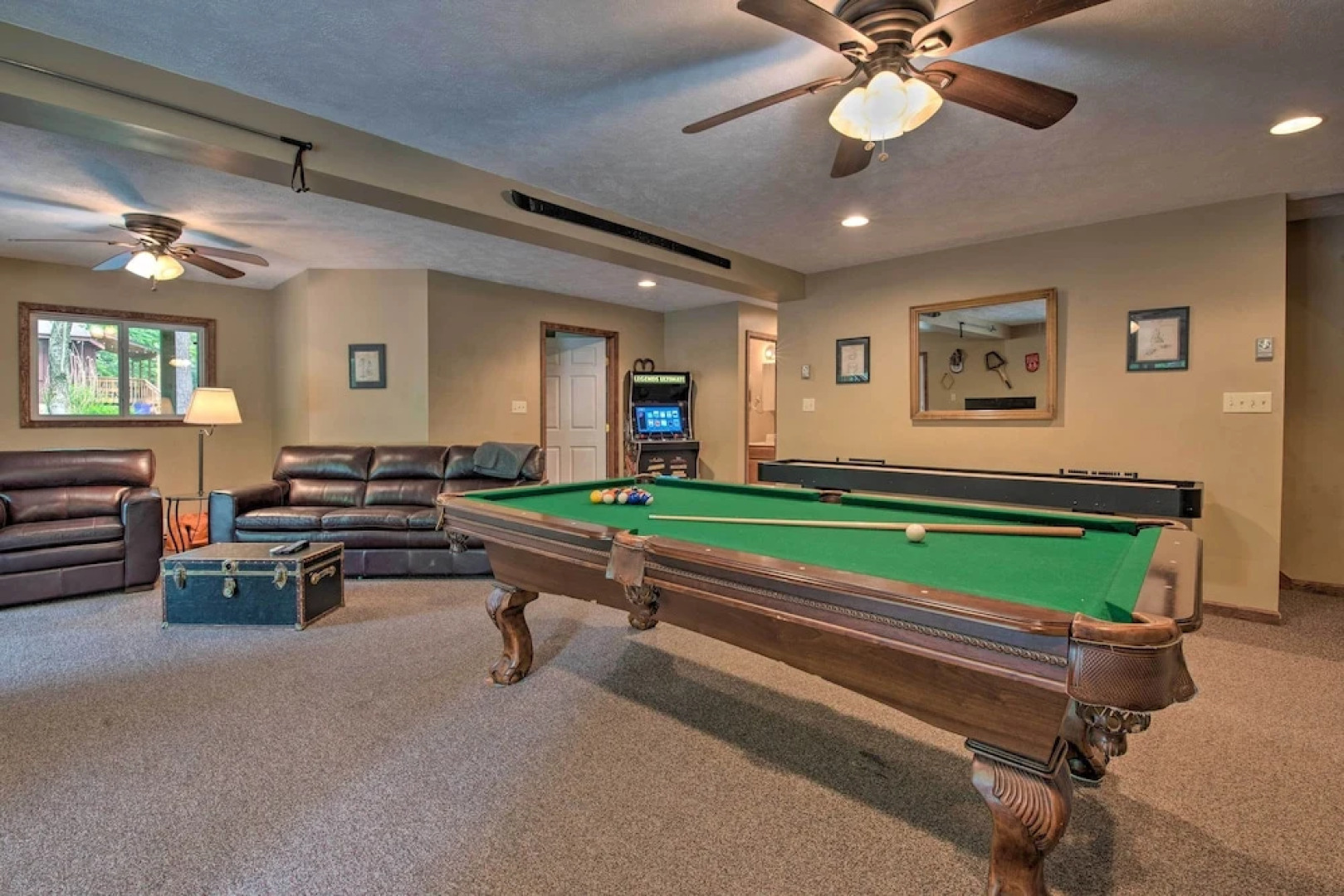 2 Mi to Lake Harmony: Gem w/ Game Room & Deck