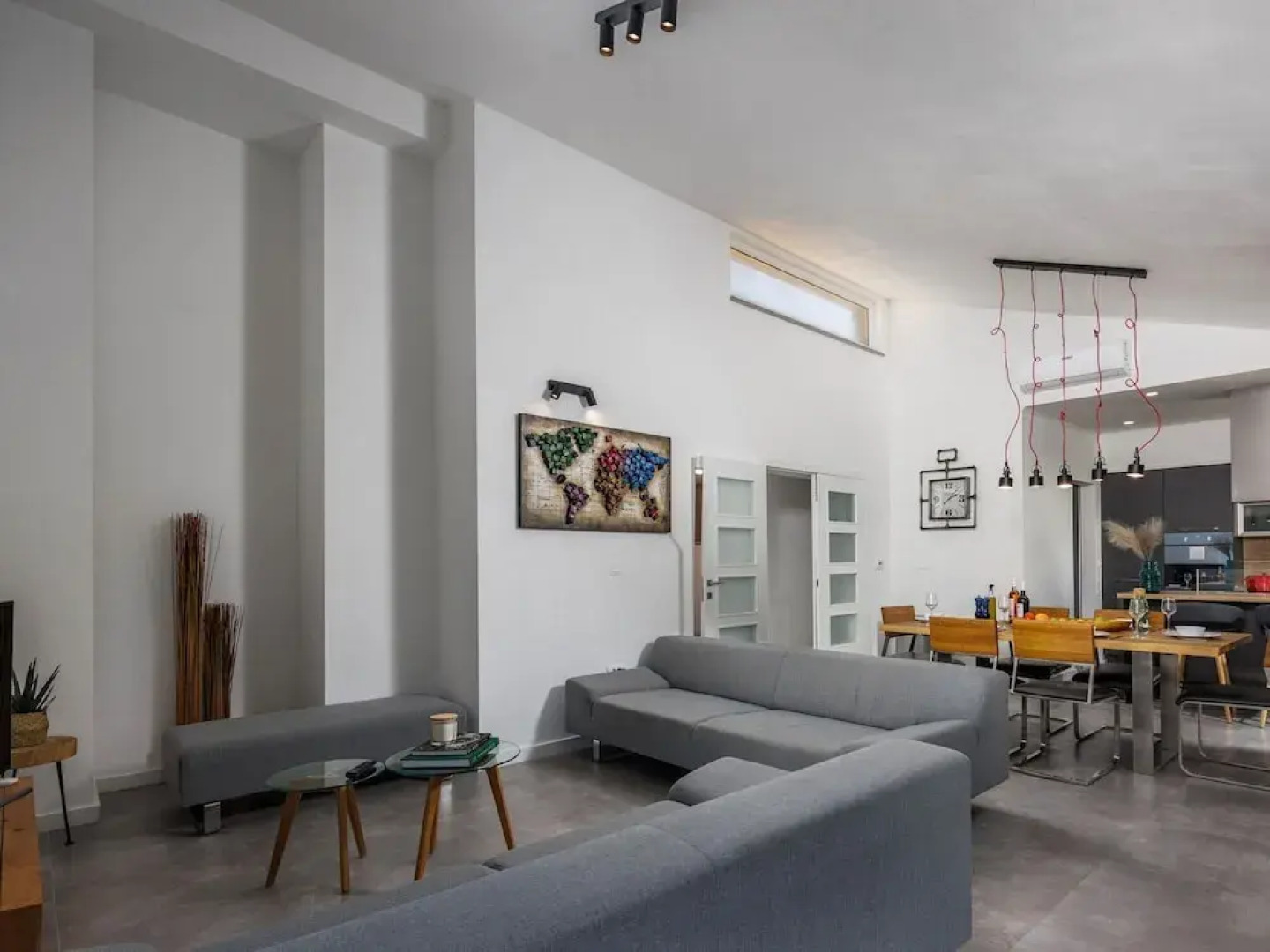 Modern Countryside Villa Near the Sea, Private Swimming Pool, Lovely Guesthouse