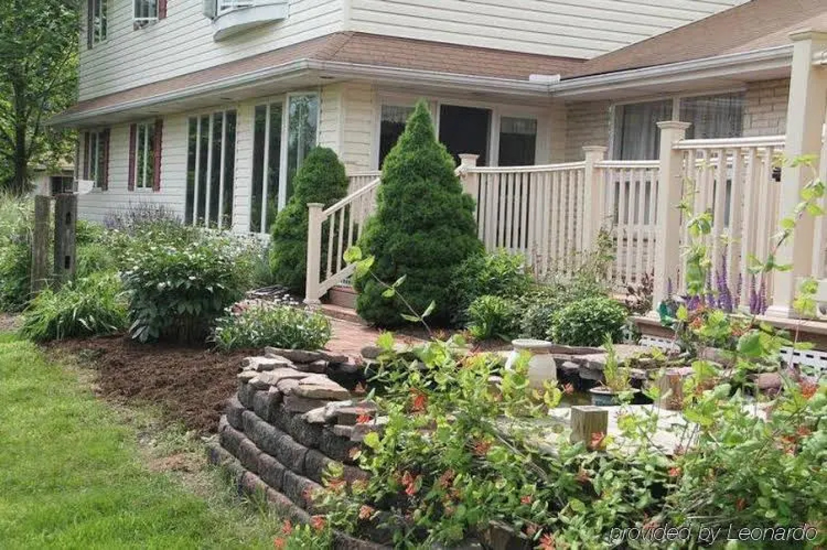 Moon Shadow Bed & Breakfast