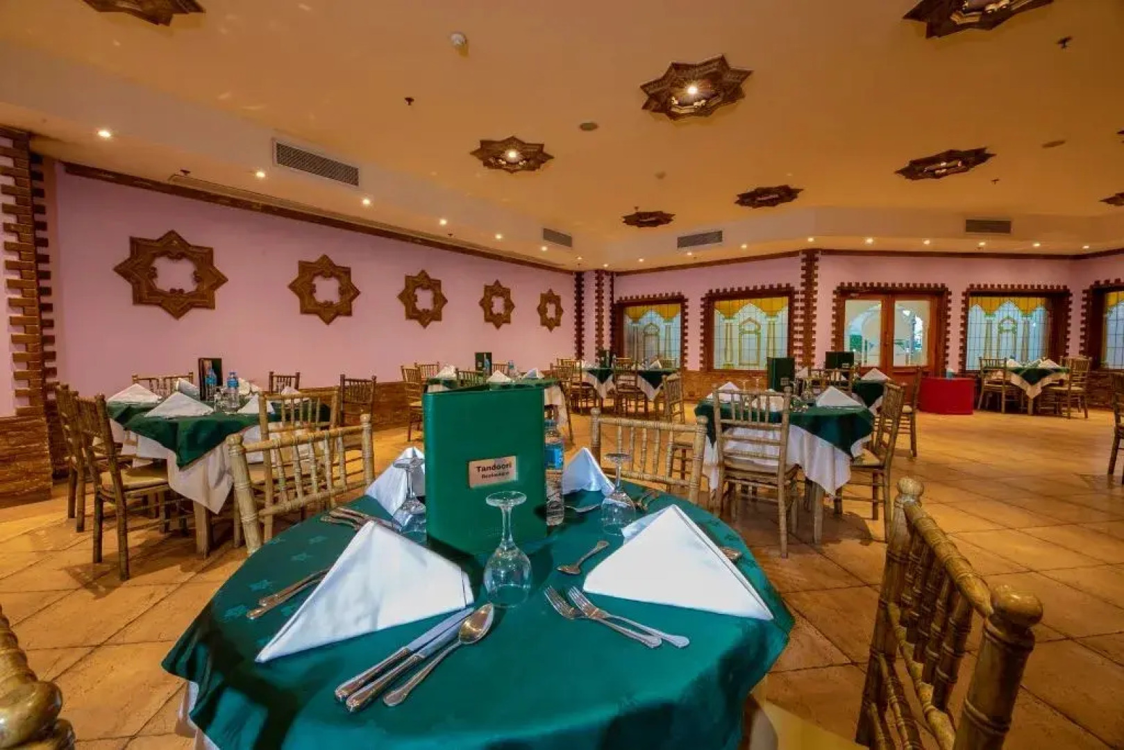 Titanic Palace - Families and Couples only