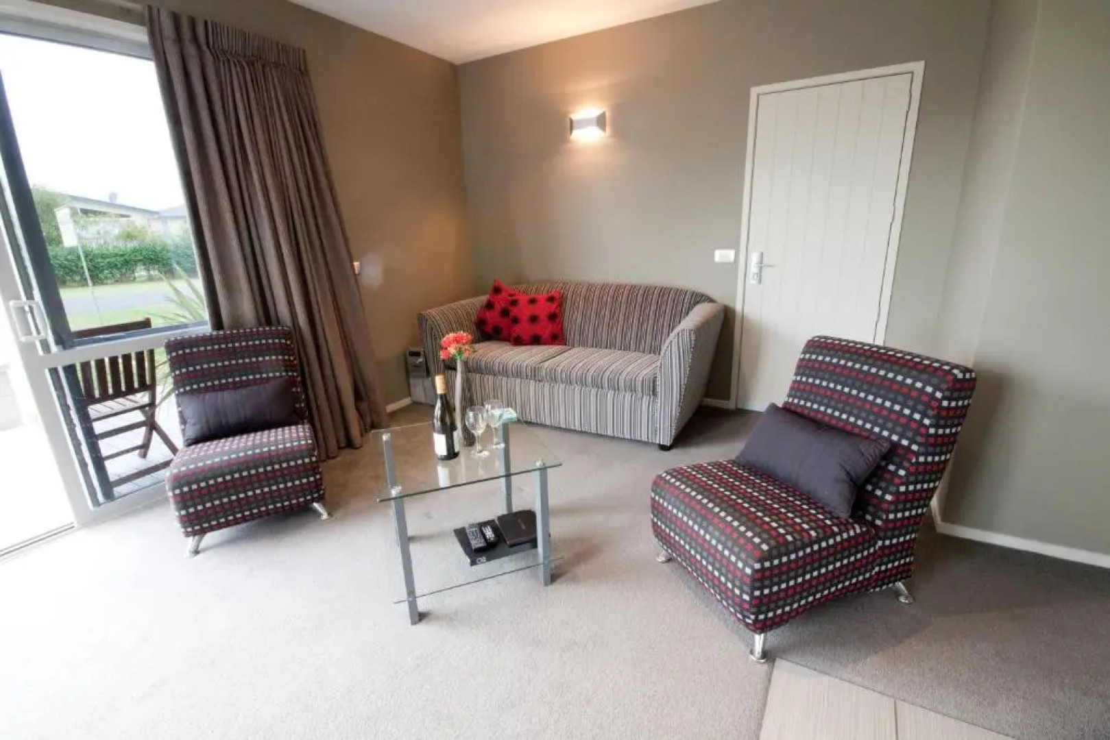 Bay Breeze Accommodation