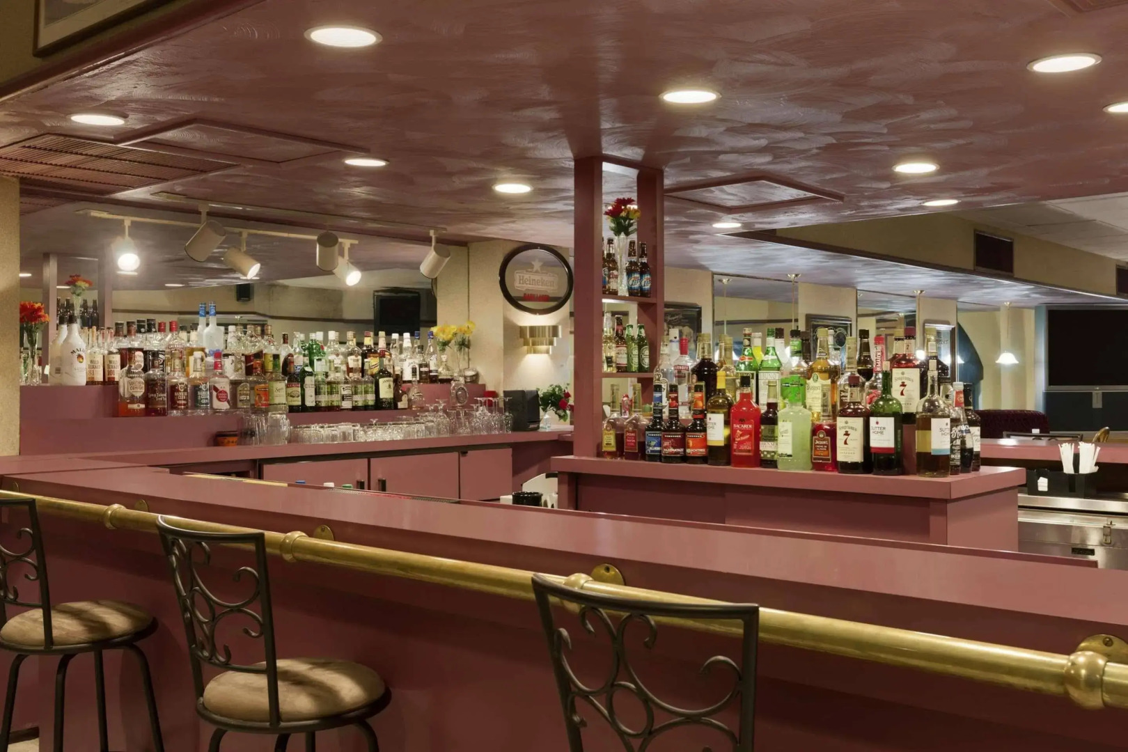 Red Carpet Inn Hazleton