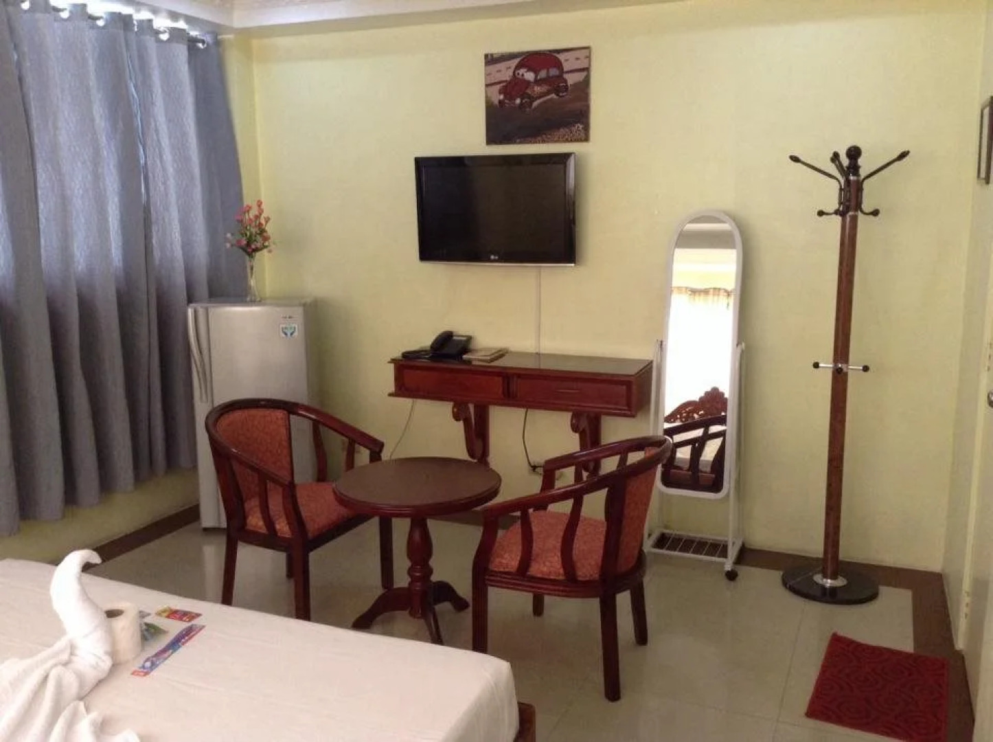 Royal Crest Hotel Restaurant and Sports Centrum