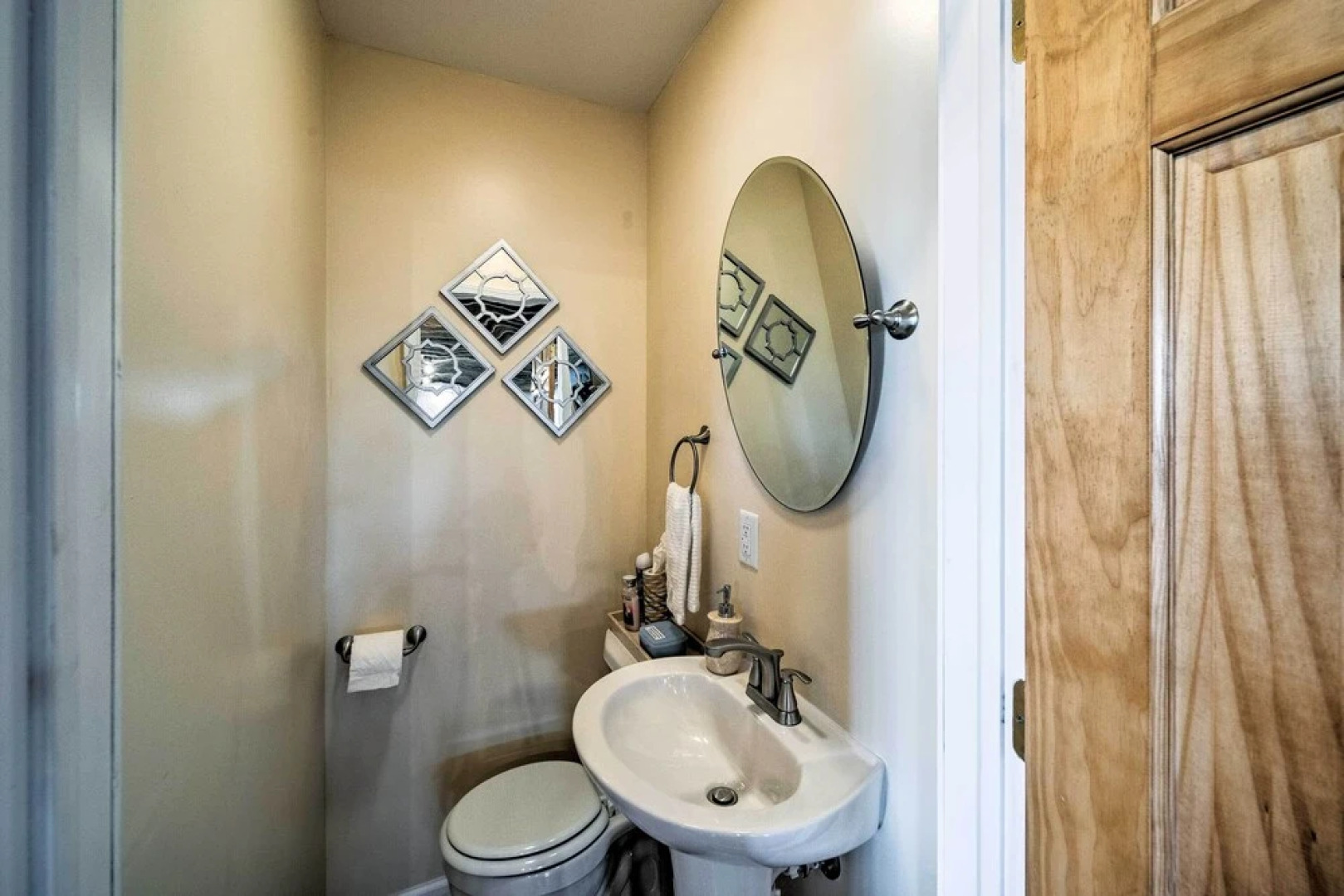 Updated Berger Cottage w/ Pool, on a Private Farm!