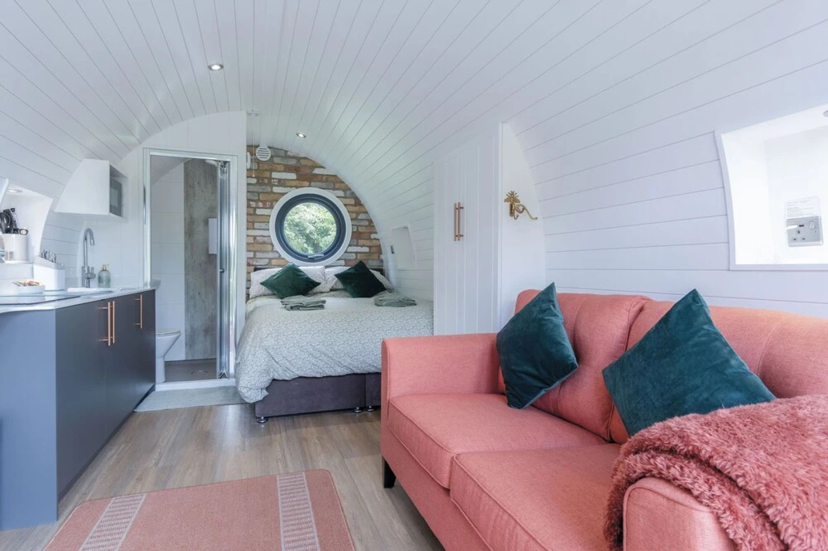 Woody's - 1 Bedroom Pod - Cold Inn