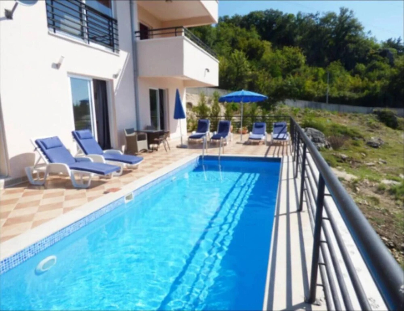 Superb Breathtaking Views 3bedroom All Day Sun