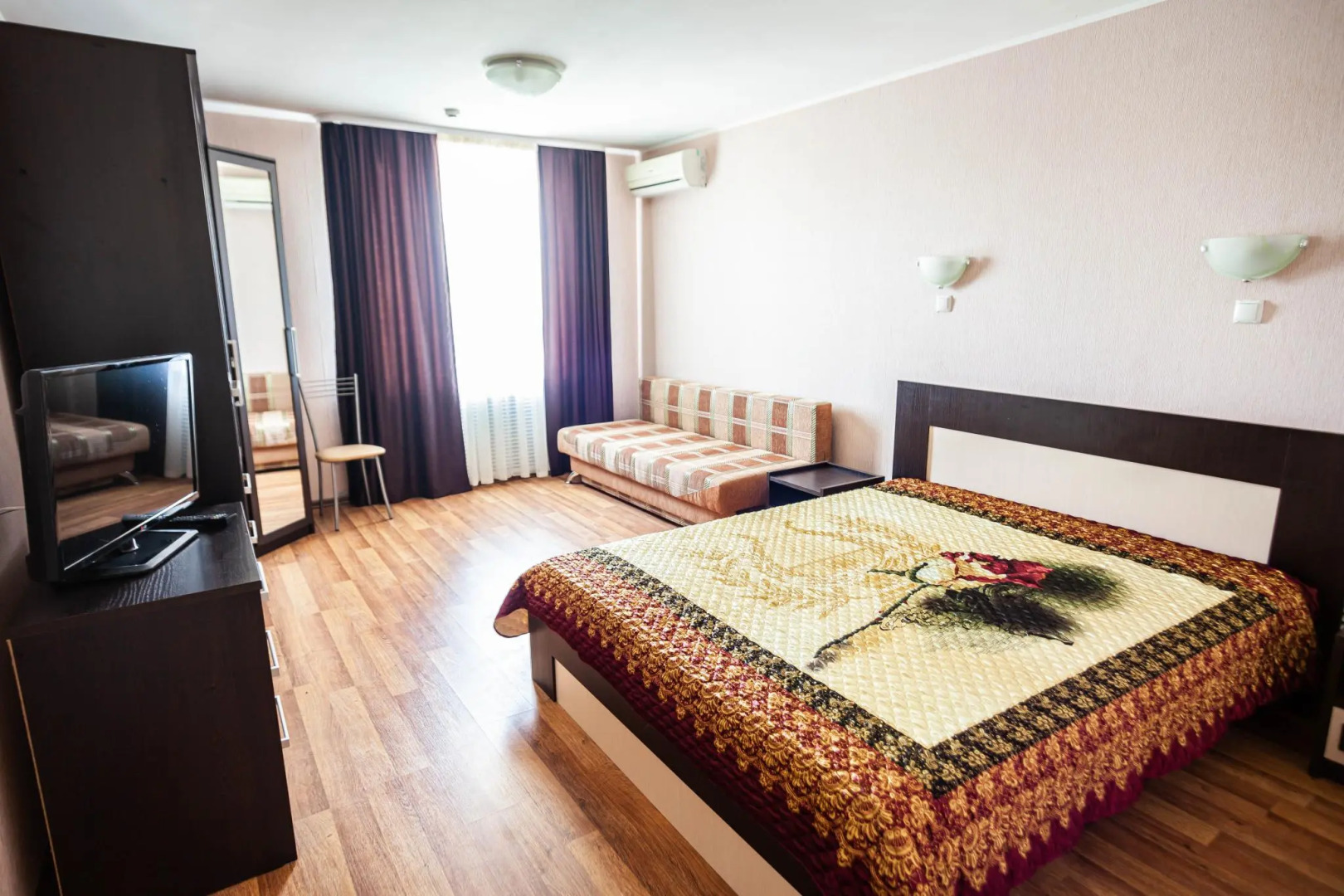 Четыре Сезона