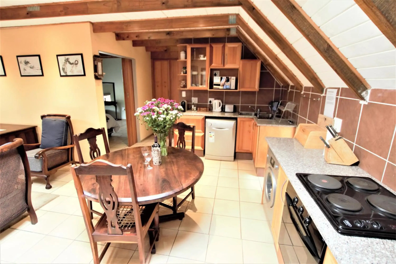 Retro-vintage New Yorker Apartment in Centurion