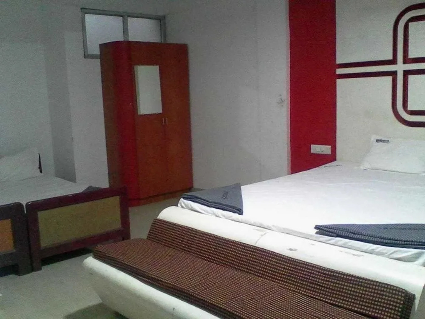 Hotel SR Residency