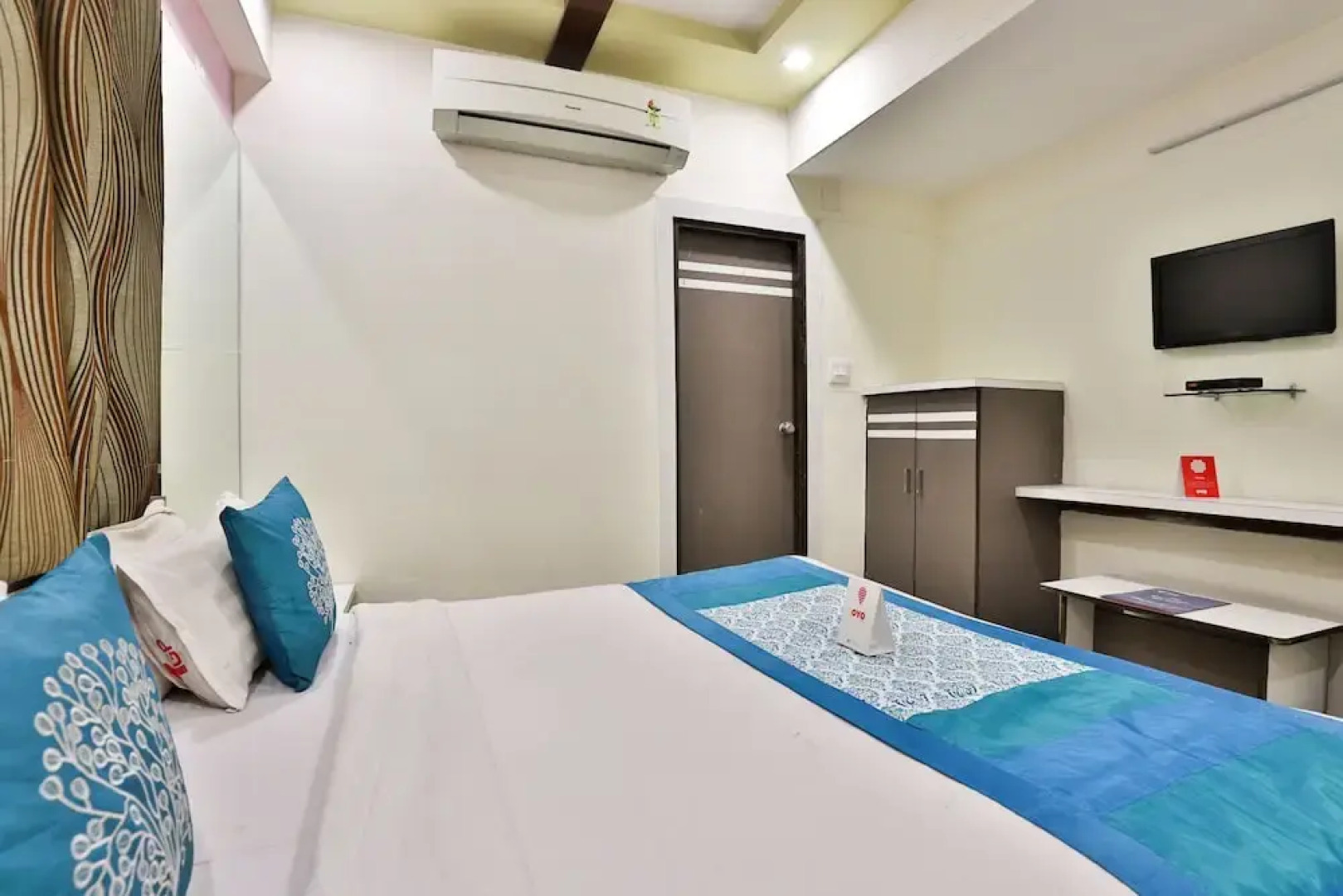 OYO 2389 Hotel The Grand Pritam