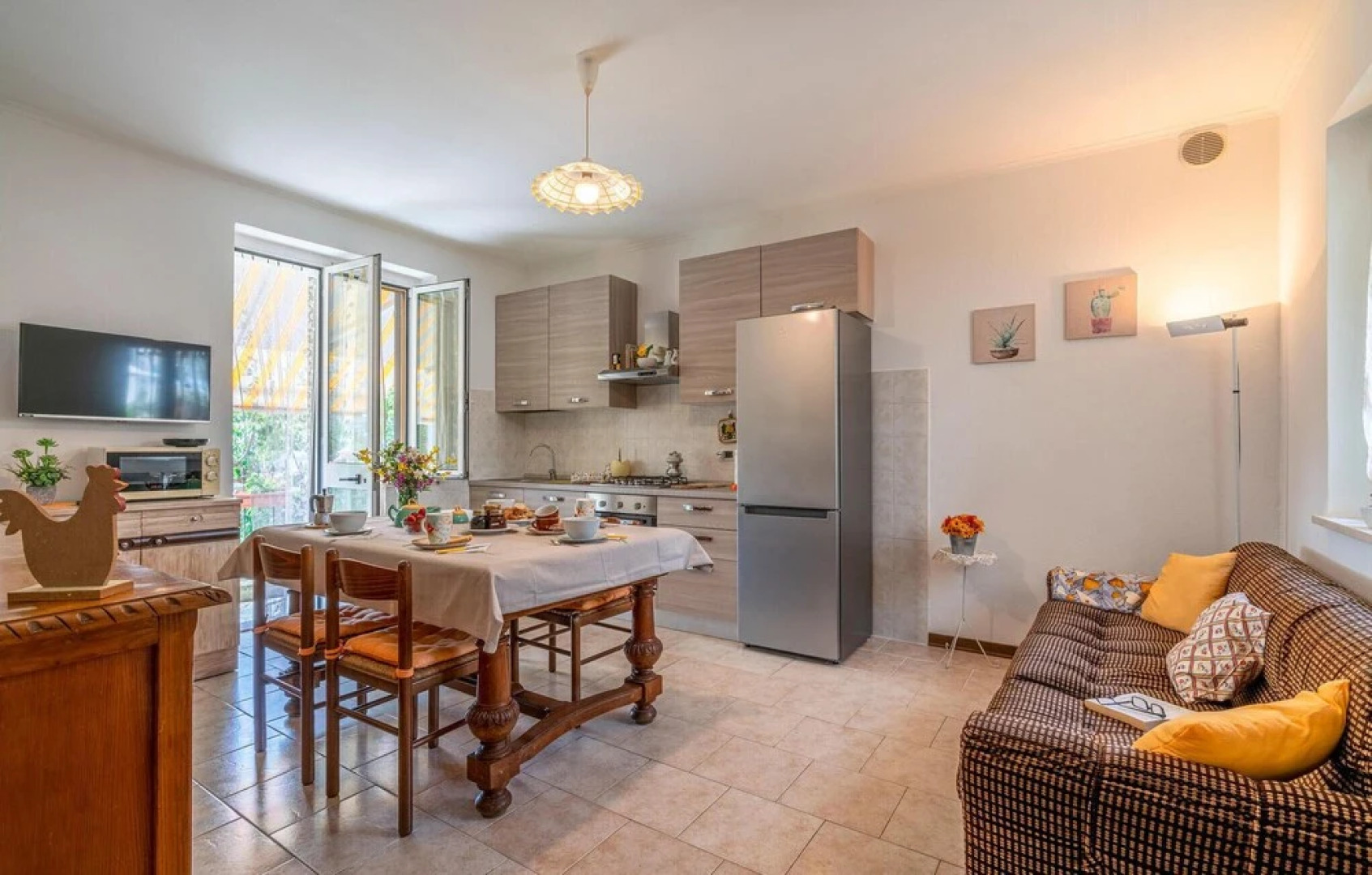 Stunning Home in Fontanile With 2 Bedrooms and Wifi