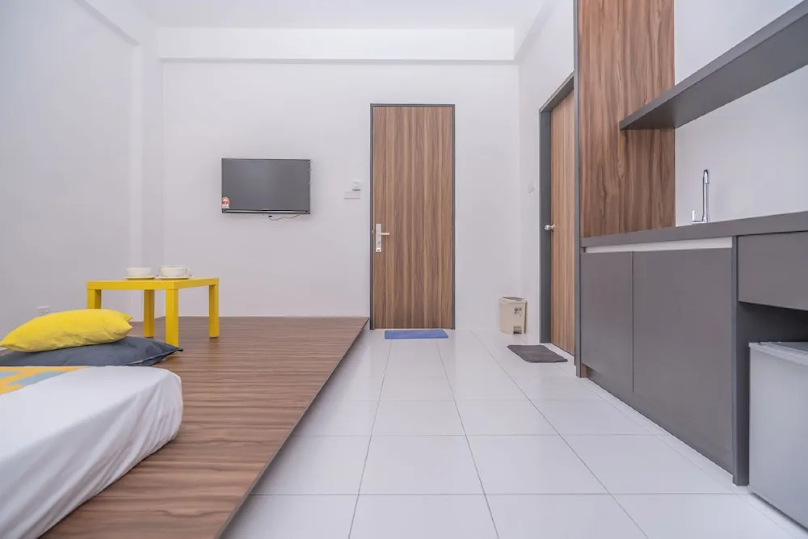 Oyo Home 89574 Studio Imperio