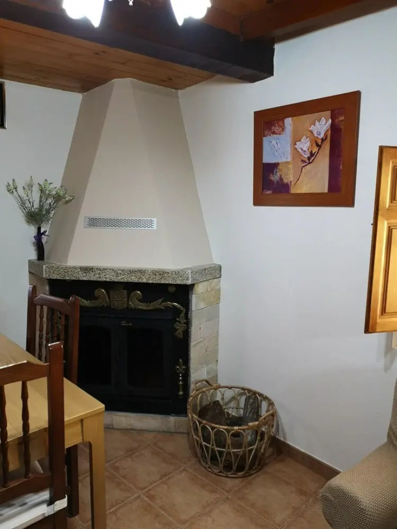 House With 2 Bedrooms in Ponferrada, With Wonderful Mountain View, Enclosed Garden and Wifi